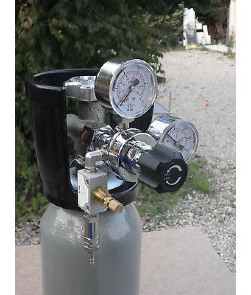 Acquariomania Impianto CO2 Minor Eco Bombola 600g Riduttore di pressione e  tubo